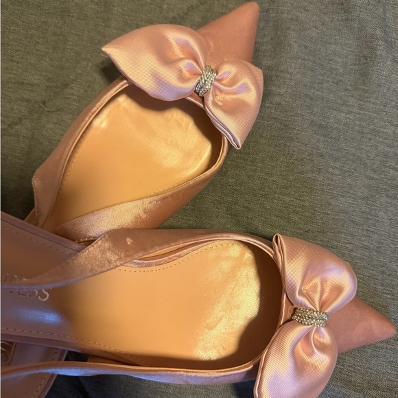& Other Stories Shoes - & Other Stories Satin Pointed-Toe Flats with Bow and Rhinestone